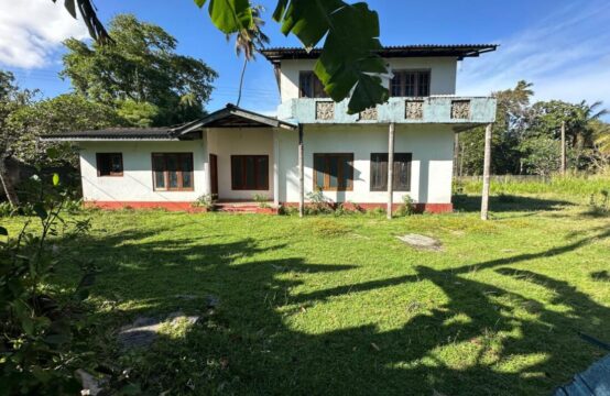 Renovation Opportunity: 4-Bedroom House on 34 Perches Near Ahangama Beach