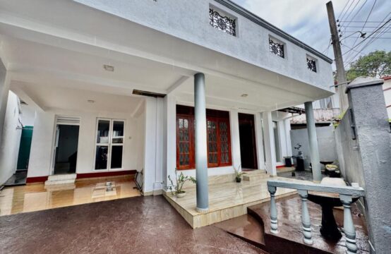 Spacious 3-Bedroom House for Sale in Pannipitiya – Prime Location!